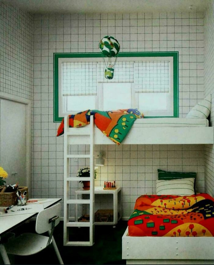 "Than 500 Ways To Make A House Or Apartment A Home By Thomas Cowan, (1986)"
