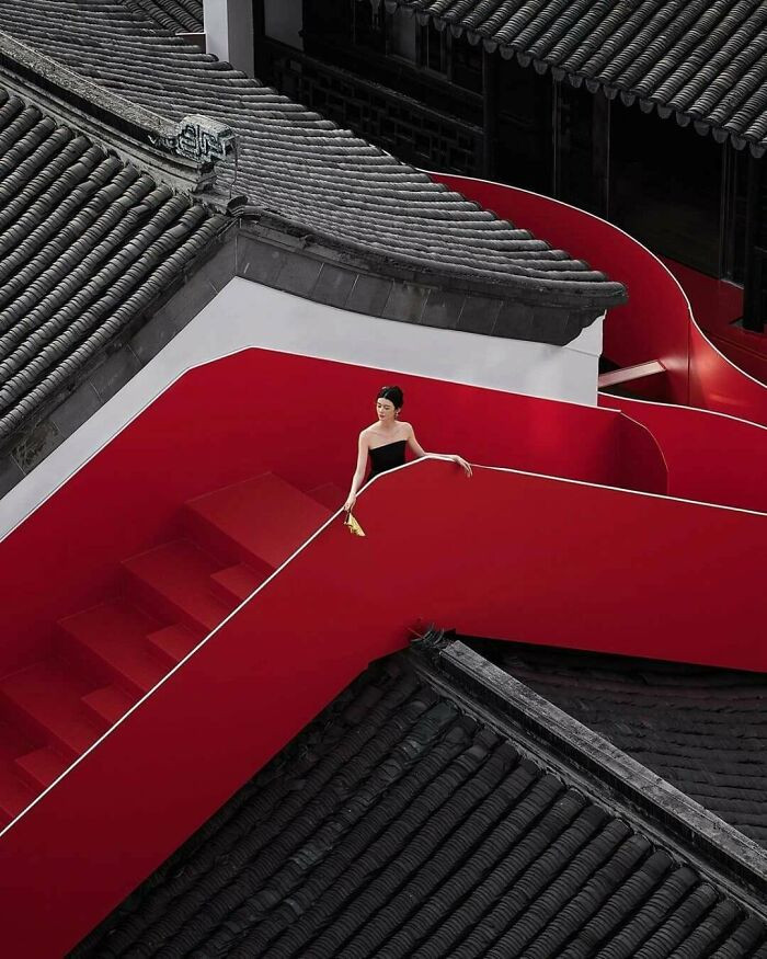 "Red Lobster: Dayi Design Revives Historic Nanjing Site With Sinuous Outdoor Staircase"