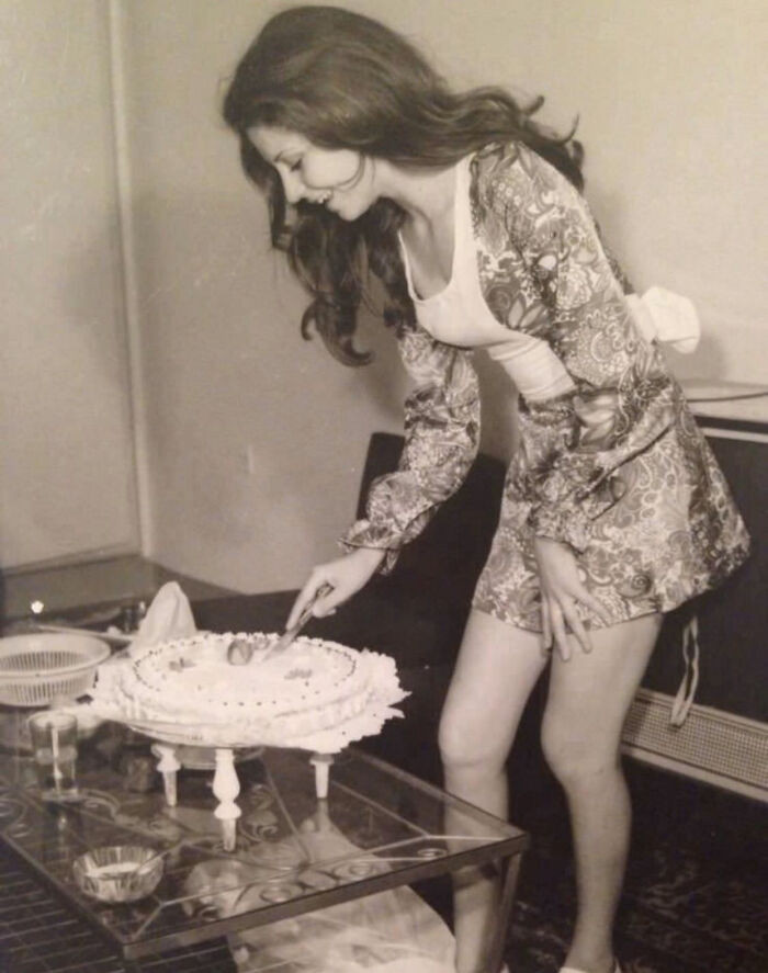 "Woman C*****g Her Birthday Cake In Iran 1973, 5 Years Before The Islamic Revolution"