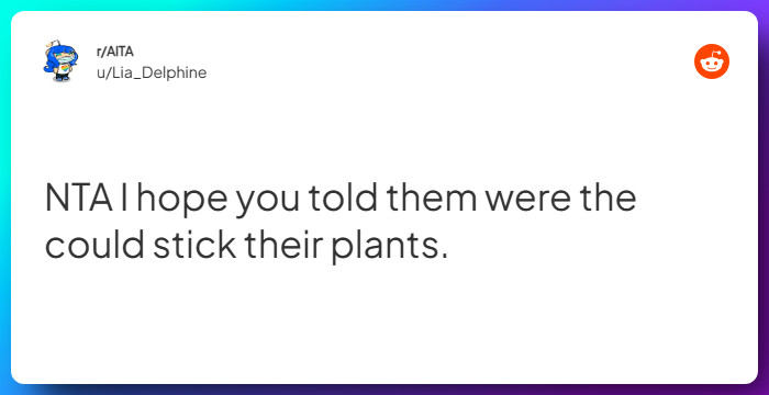 Comment from u/Lia_Delphine