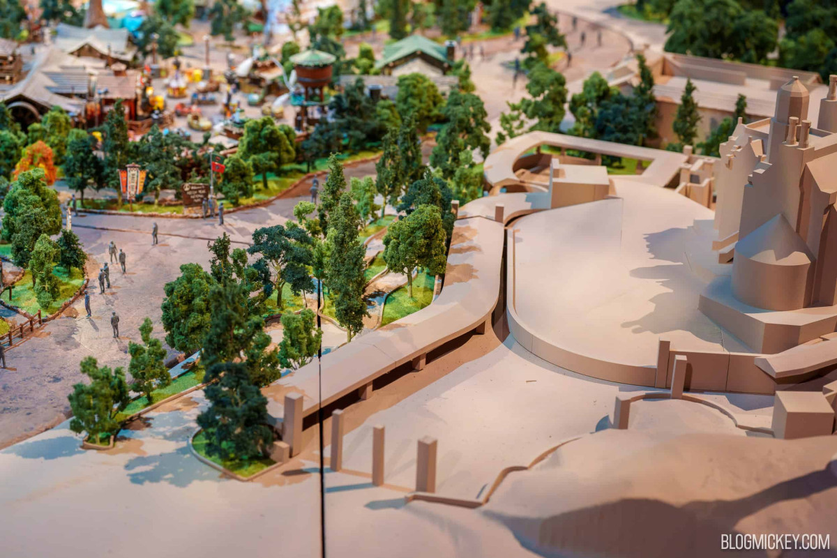 Haunted Mansion at Magic Kingdom Appears to Be Getting an Extended Queue in Piston Peak Model