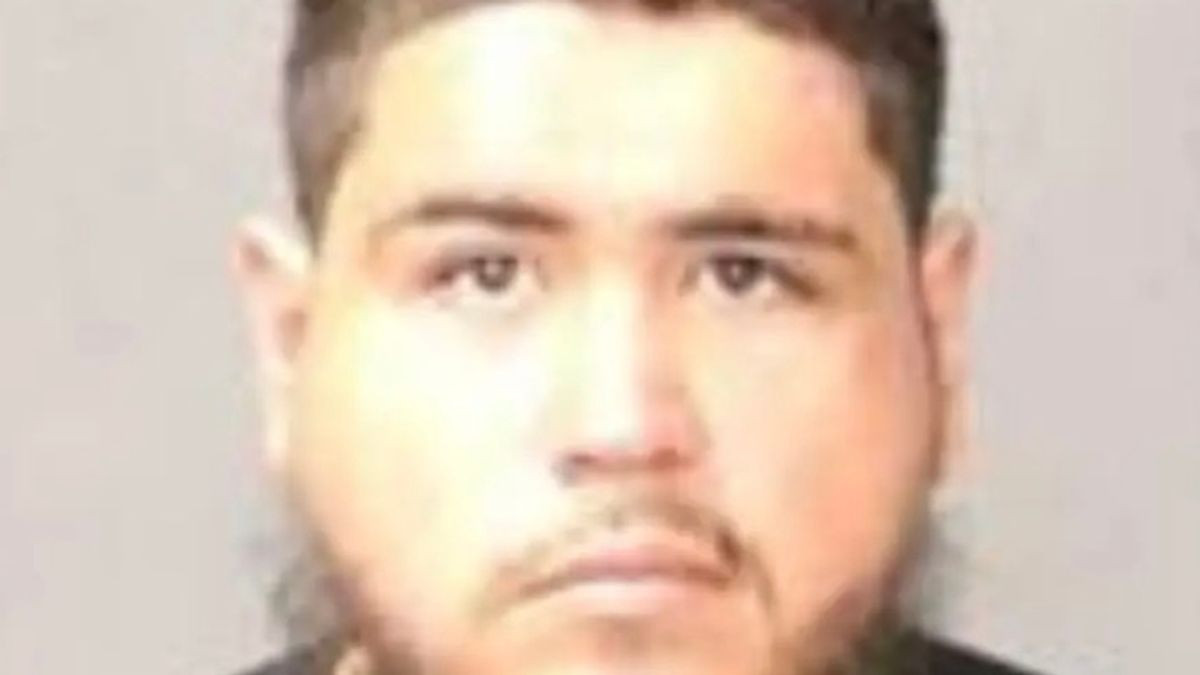 A debate over whose enchiladas were hotter ended with one cousin dead and the other charged with murder