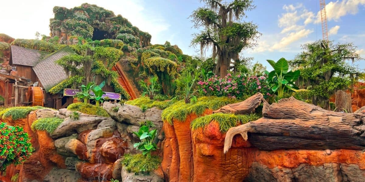 Tiana’s Bayou Adventure Fans Sound Off Over Missing Props and a Frozen Tiana Before Magic Kingdom Refurbishment