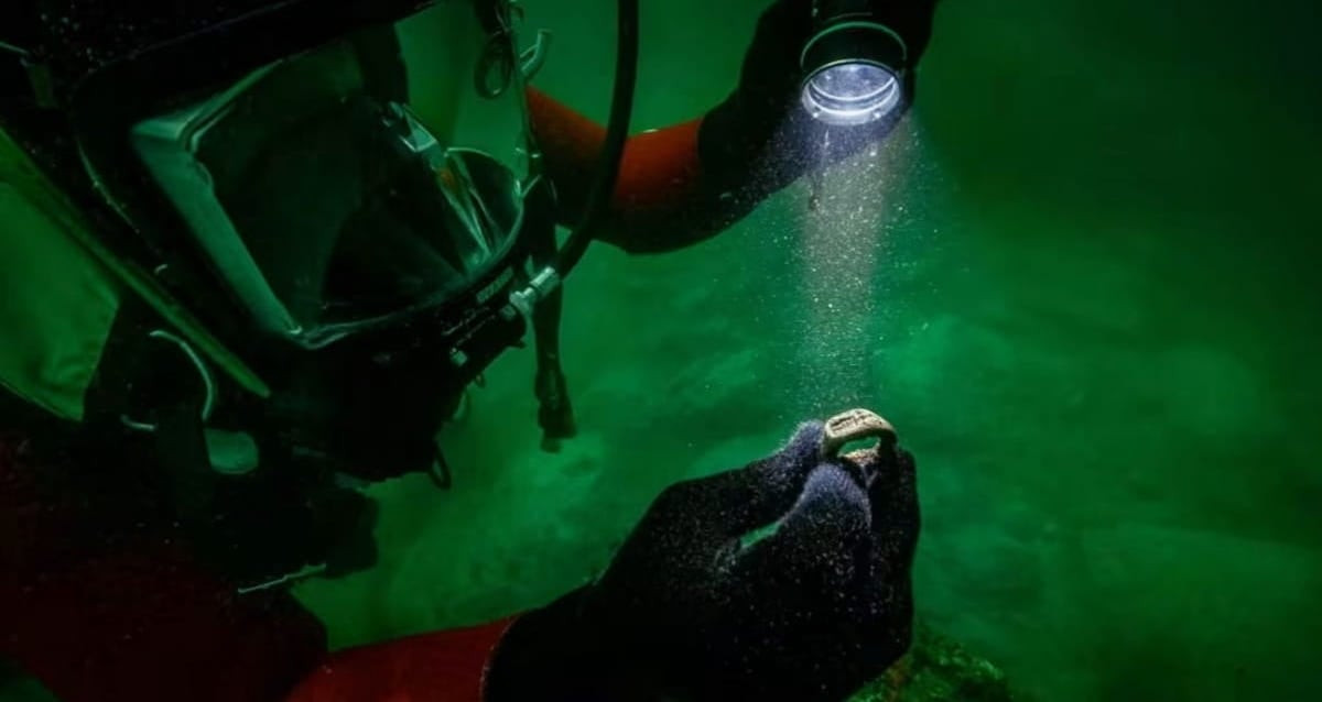 Tiny Bronze Ring Found In Egypt Carries A Rare Image Of The Lighthouse Of Alexandria