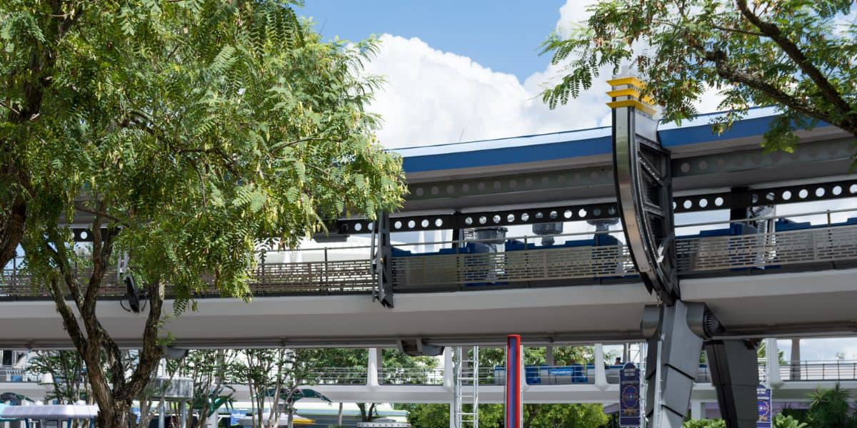 The Disney PeopleMover You Can Still Ride Beneath Houston Airport