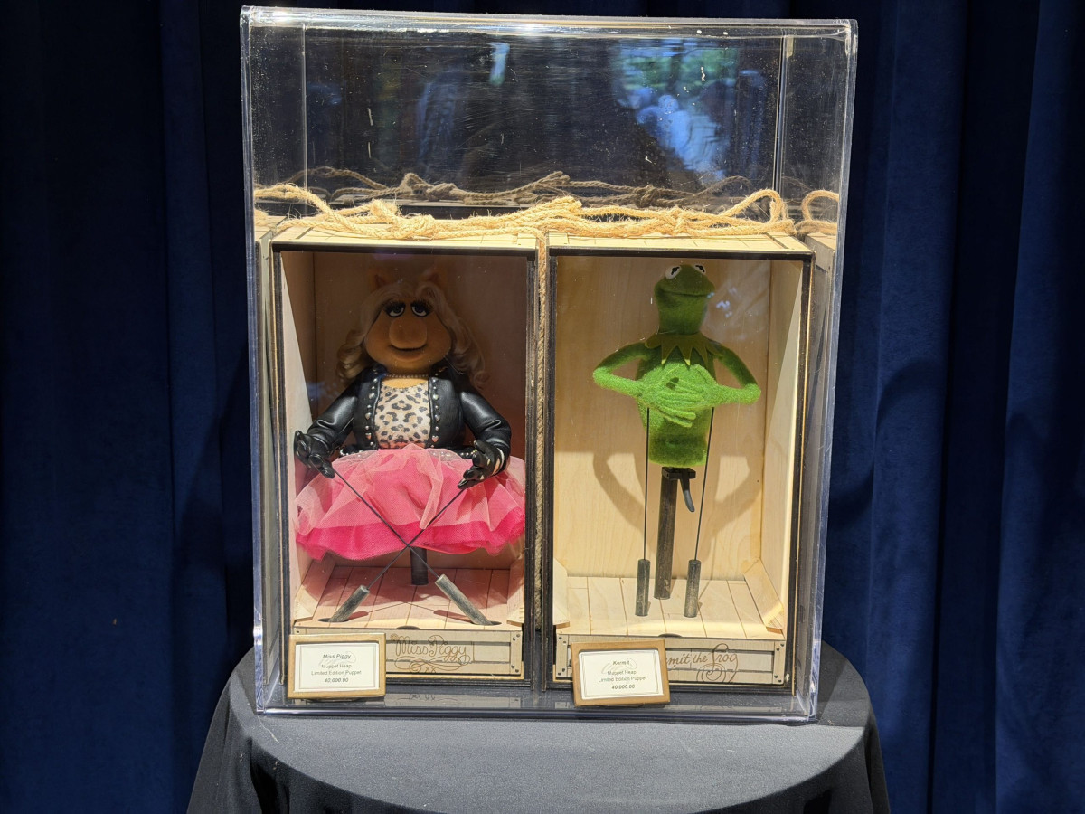 Disneyland Now Has a $40,000 Kermit, and Miss Piggy Costs the Same