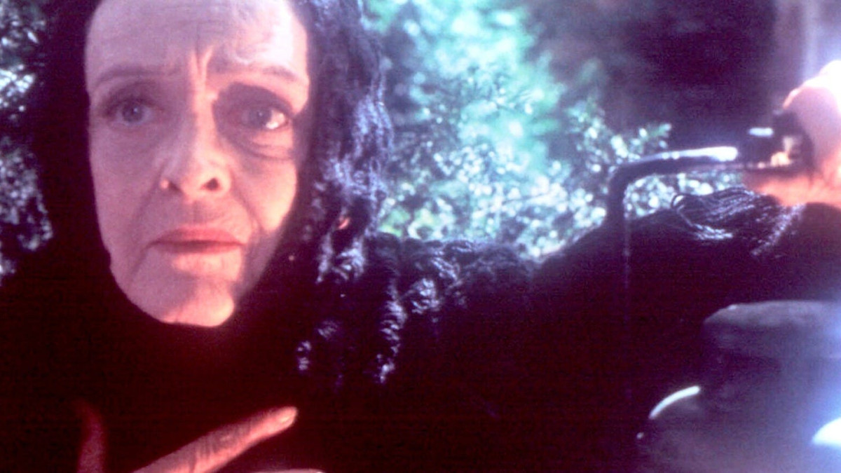 The Disney Horror Movie That Got Pulled: What Changed in The Watcher in the Woods