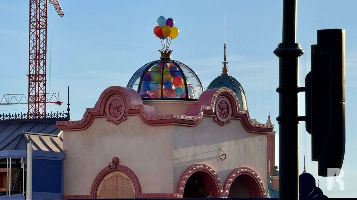 Disneyland Paris' Up ride has more balloons, but the sky swings still are not there