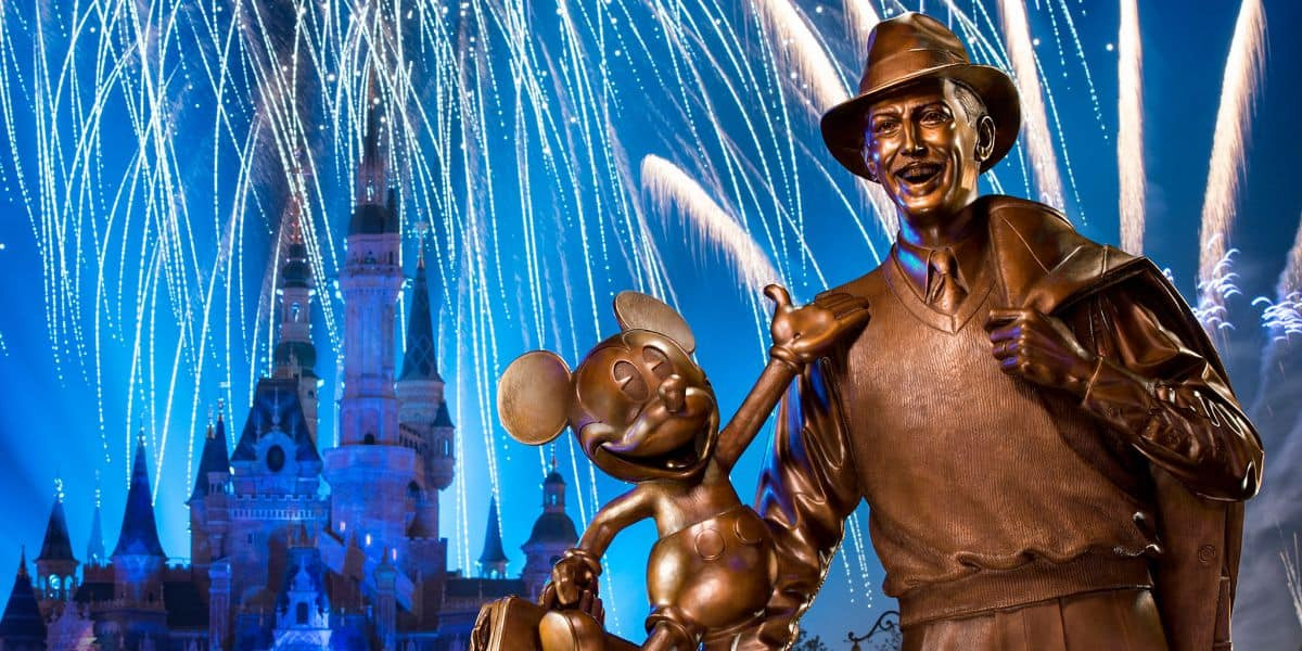 A LinaBell Meet and Greet Reached 620 Minutes at Shanghai Disneyland, Nearly Filling the Entire Day