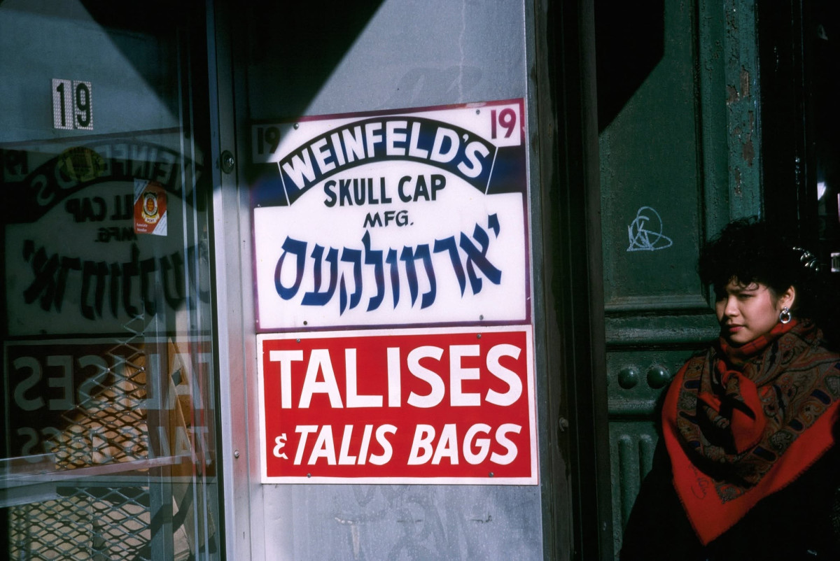 The Missing Street Names Make These 1980s New York Photos Even More Compelling