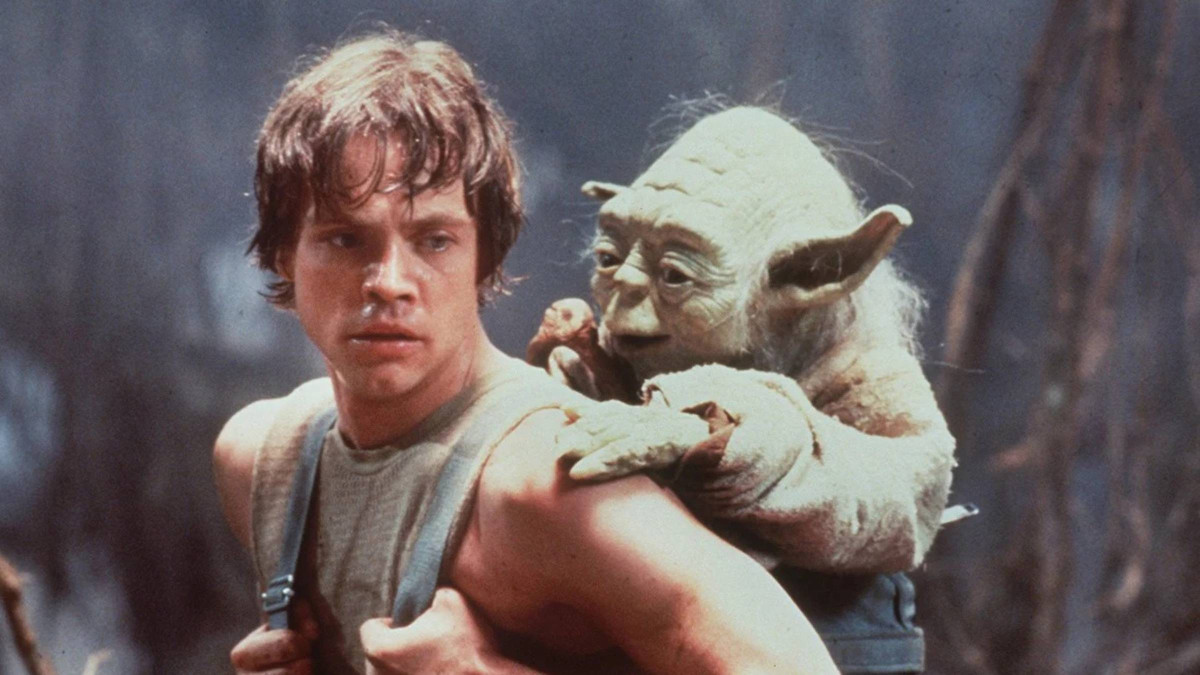 Star Wars Fans Cannot Stop Roasting This Blue Luke Skywalker Vintage Figure