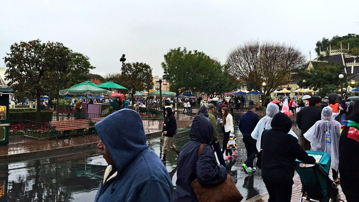 Disneyland flooding: How a surprise 15-minute storm remade Frontierland and Fantasyland