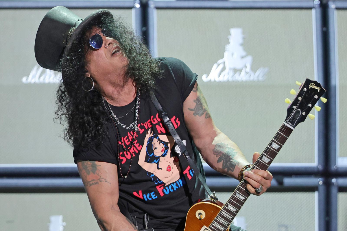Slash says one instant connection built a band that is still rolling 16 years later