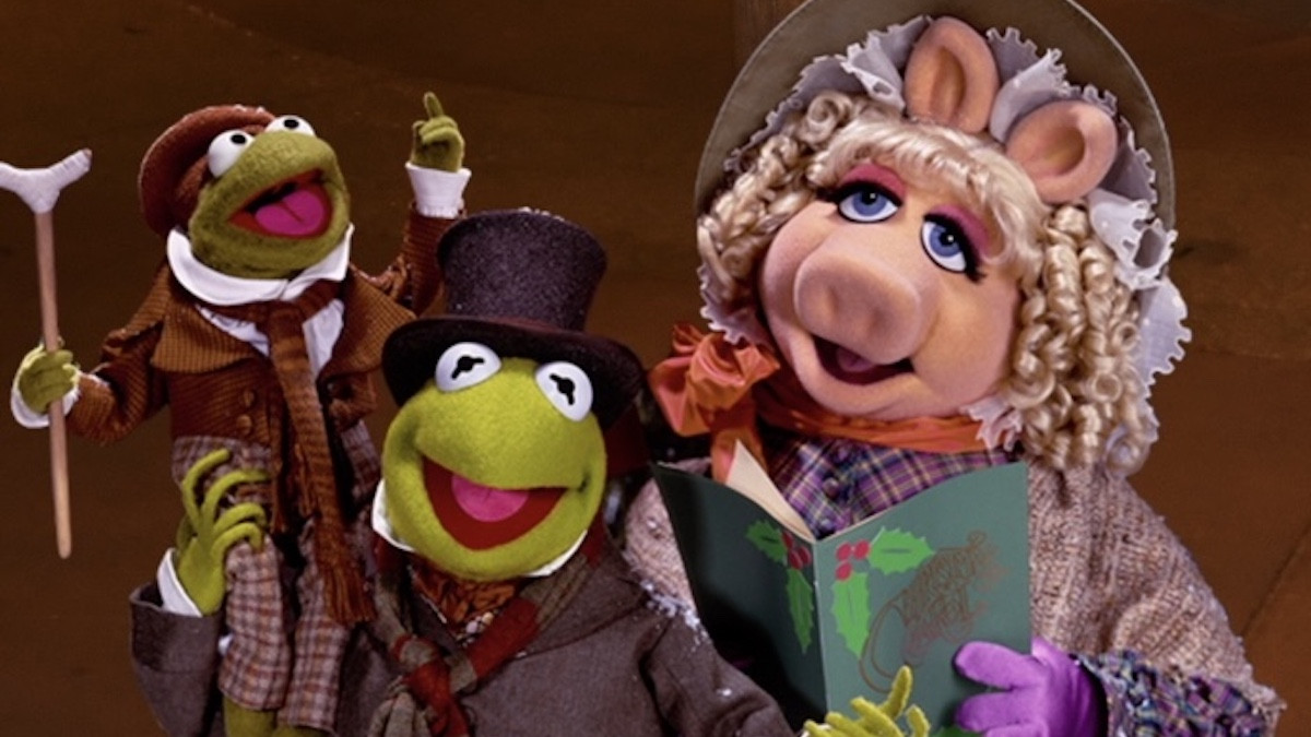 Walmart Gives The Muppet Christmas Carol a Modern Twist With Pepe, Shopping Bags and a Fresh 'Bah Humbug'