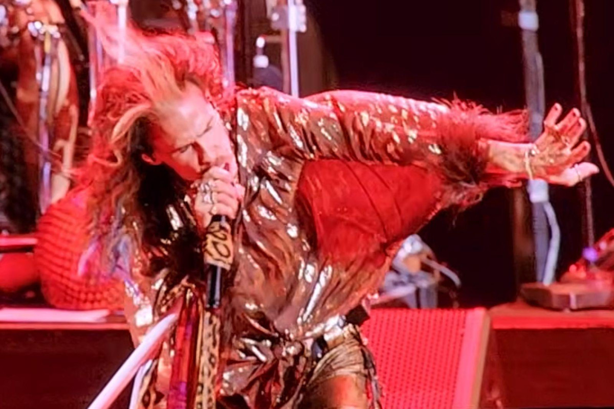 Why Liv Tyler and Alicia Silverstone opened Aerosmith’s Hollywood Bowl comeback