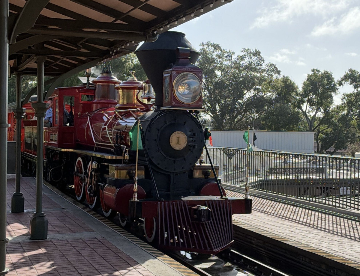 Magic Kingdom train returns early, but two Walt Disney World Railroad stations are still unavailable