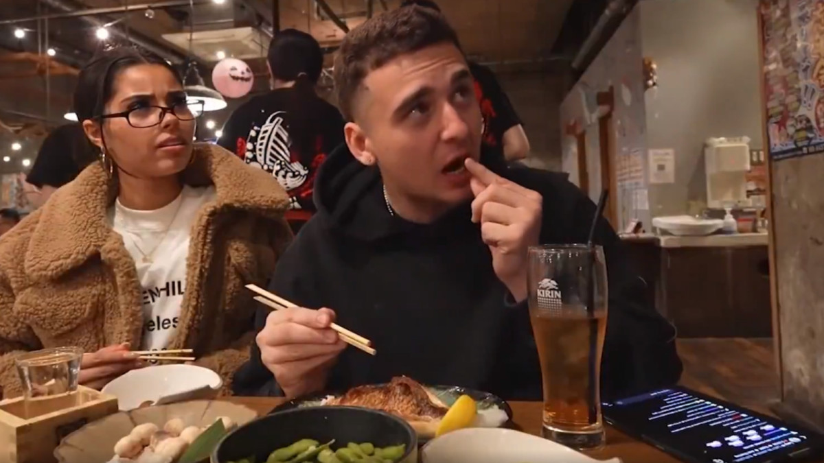 Streamer says trolls ran up a $12,000 Japan restaurant bill. The restaurant says he never paid it