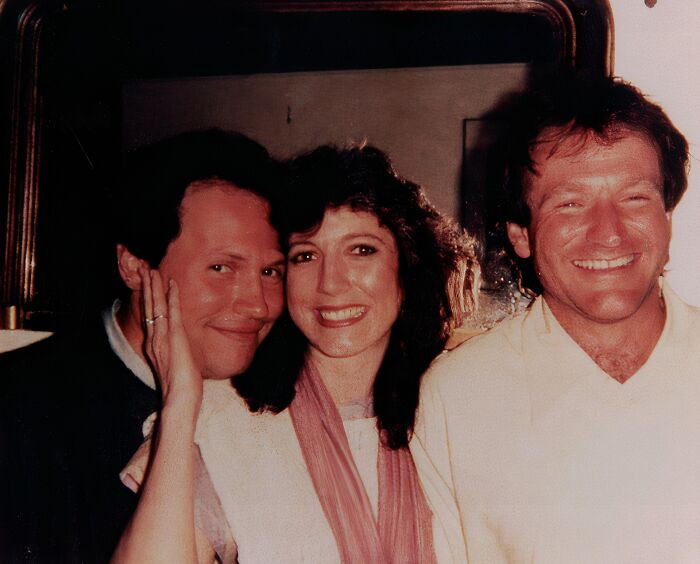 "My Cool Mom Partying With Robin Williams And Billy Crystal In LA In 1982"