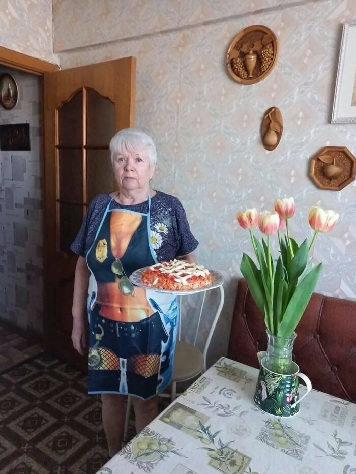 6. When Grandma decides to dress up for dinner
