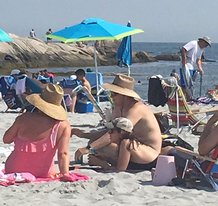 14. A Random Stranger Came Up To My Girlfriend And I To Show Us The Photo She Took Of Us