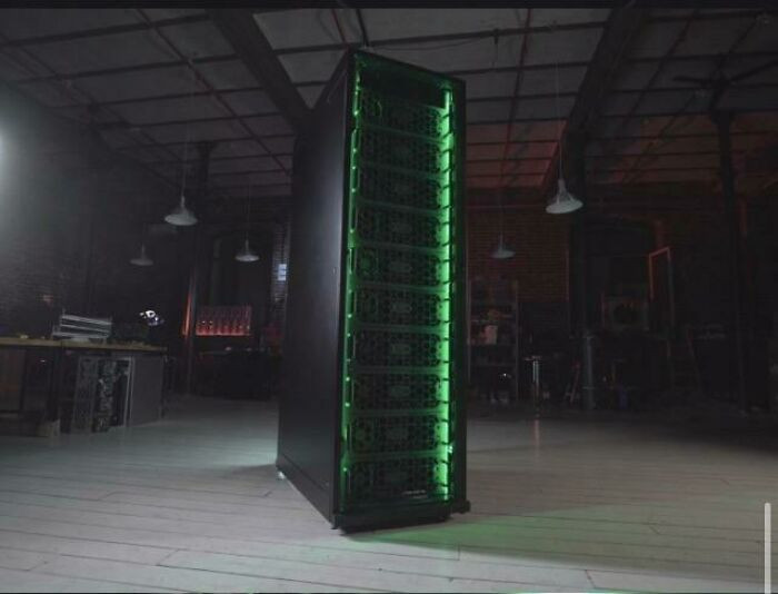 "An Office Beauty - A 160gpu Rack"