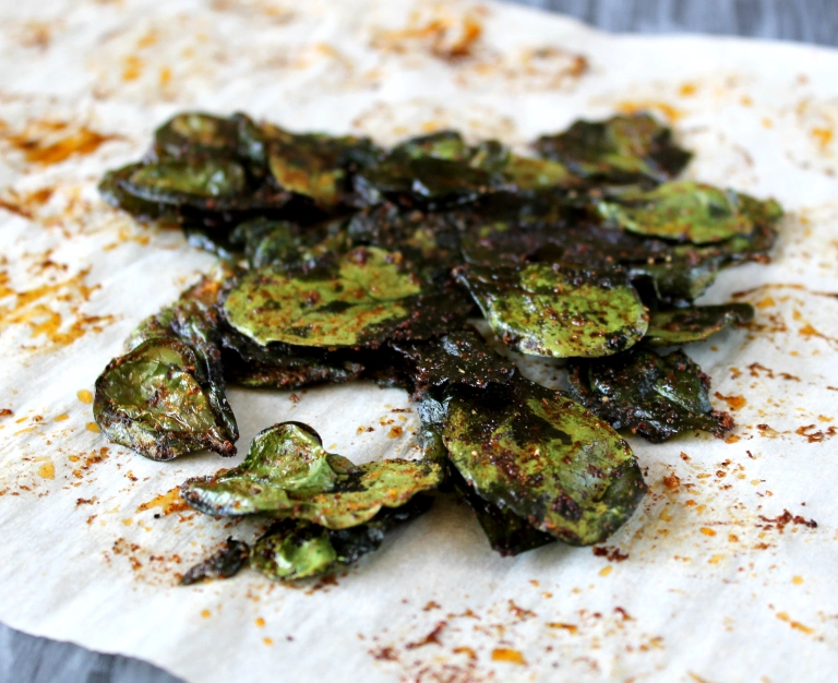 8. Cheesy Spinach Chips: A cheesy, crispy makeover for spinach that’s sure to whisk you away to a flavor wonderland.