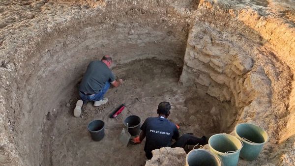 Early Bronze Age Discovery Reveals Signs of Organized Society and Professional Craftsmanship in Ancient Israel.
