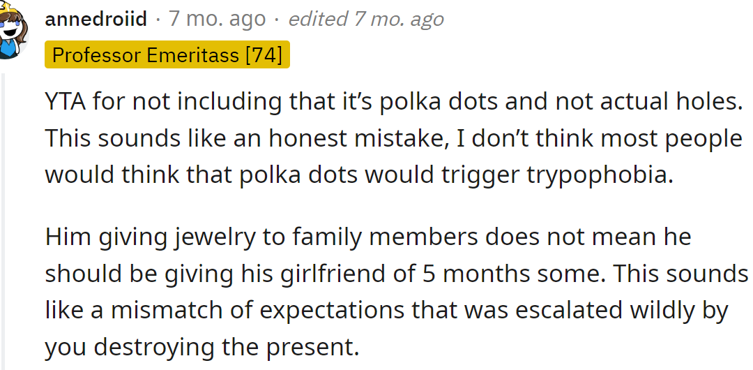 One Reddit user added some details the OP didn't mention in her original post