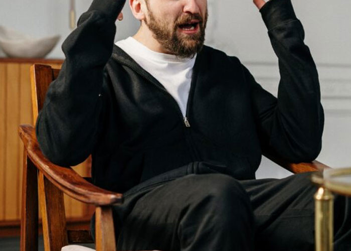 A woman sought advice online, questioning whether it had been improper of her to reject her 7-month boyfriend's demanding requests