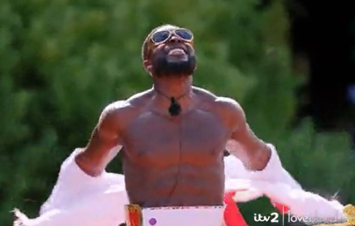 24. British men will absolutely go out without a top on once there's a sign of sunshine.