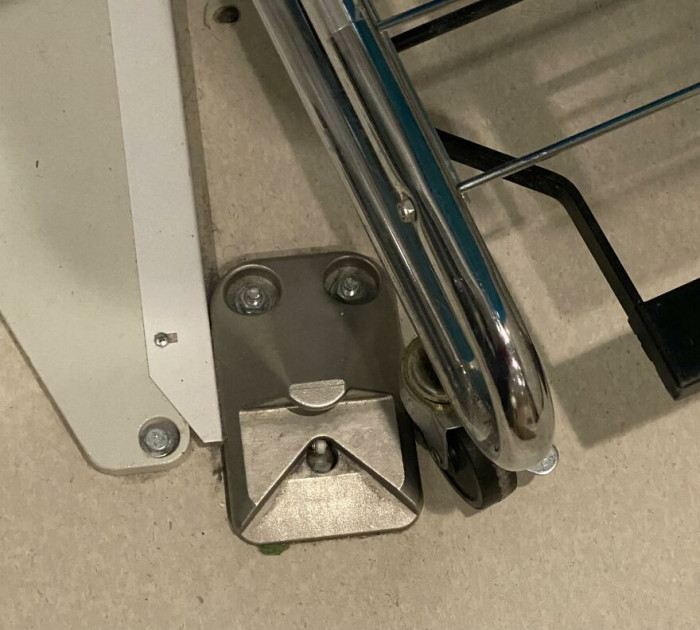 'On The Base Of The X-Ray Machine At My Appointment'