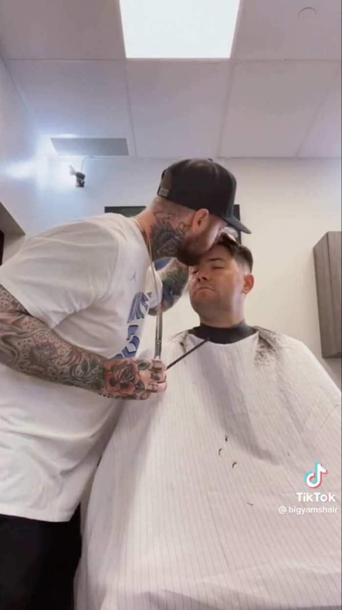 Not only did his customers like it, but others who saw the video online adored it as well.