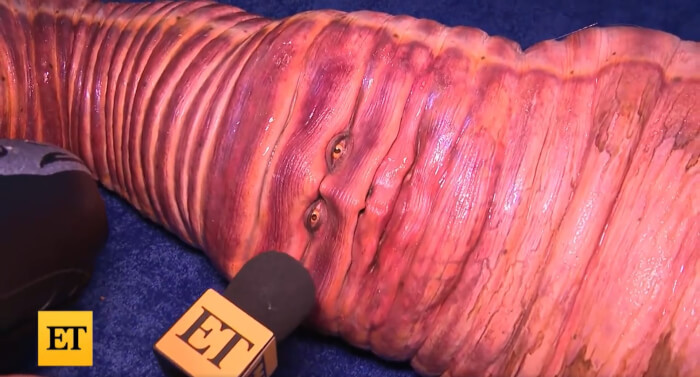 3. Throwback to when Heidi Klum dressed up as a worm