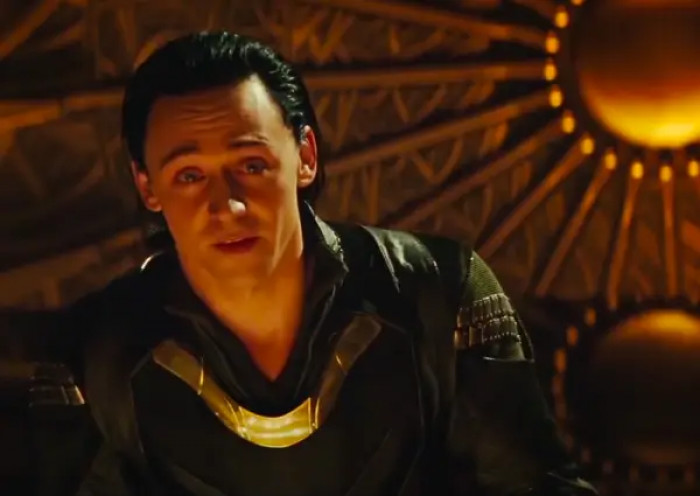 20. Tom Hiddleston was in a Shakespear production in London when Kenneth Branagh, the director, came to see his show. They then worked together on Wallandar on West End.