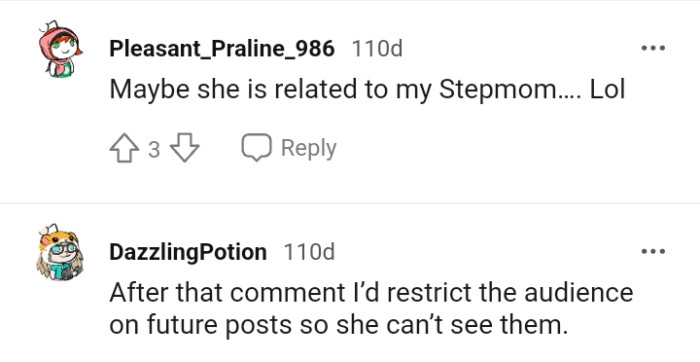 This Redditor would restrict the audience on future posts so her aunt can't see them