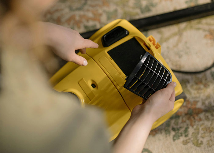 Vacuum filter