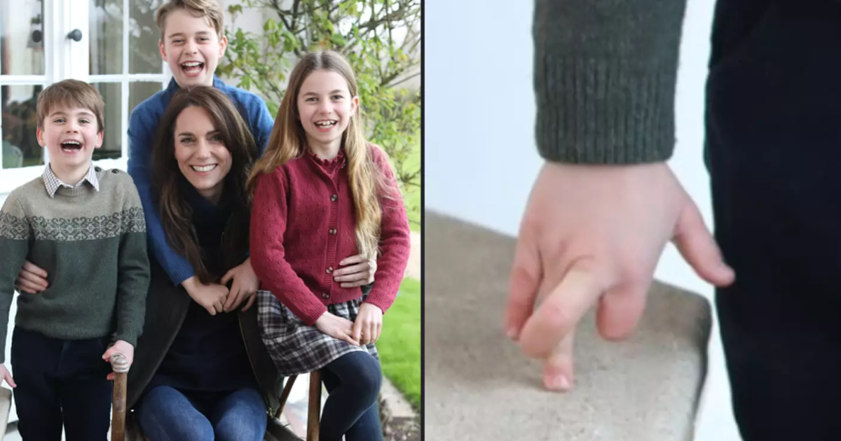 Kate Middleton's Latest Family Photo Raises Eyebrows And Questions