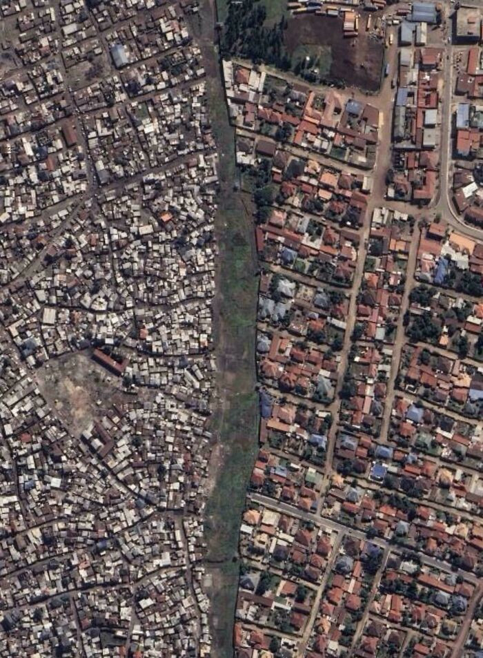 Drc On The Left vs. Rwanda On The Right