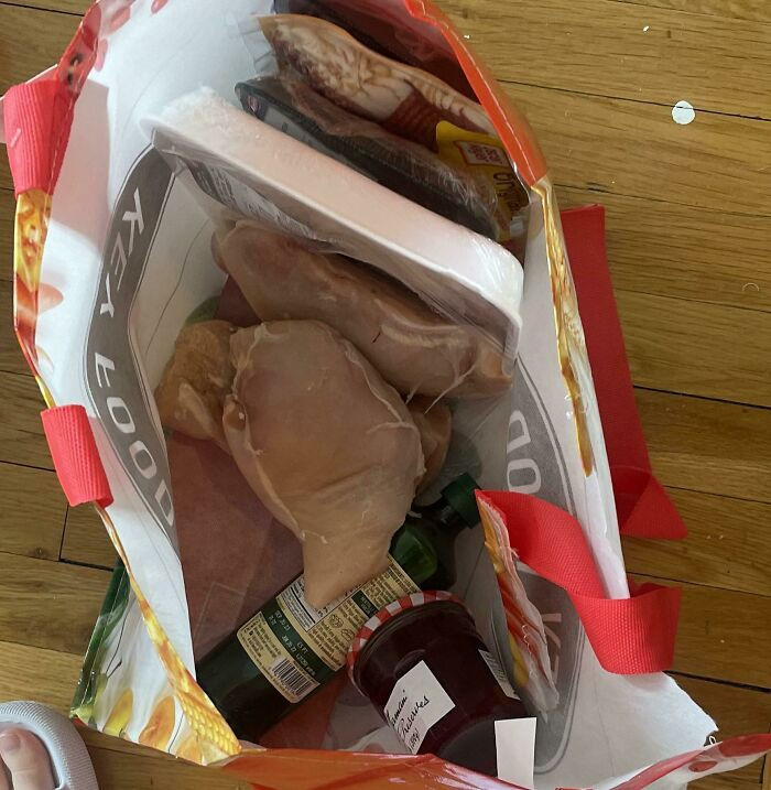 45. Ordered From Instacart For The First Time, And This Is How The Chicken Came