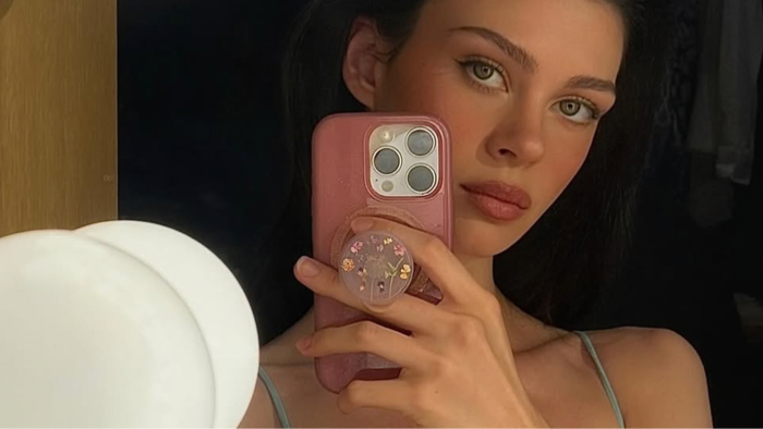 Nicola Peltz shows a new tattoo, hinting at a Beckham-family message