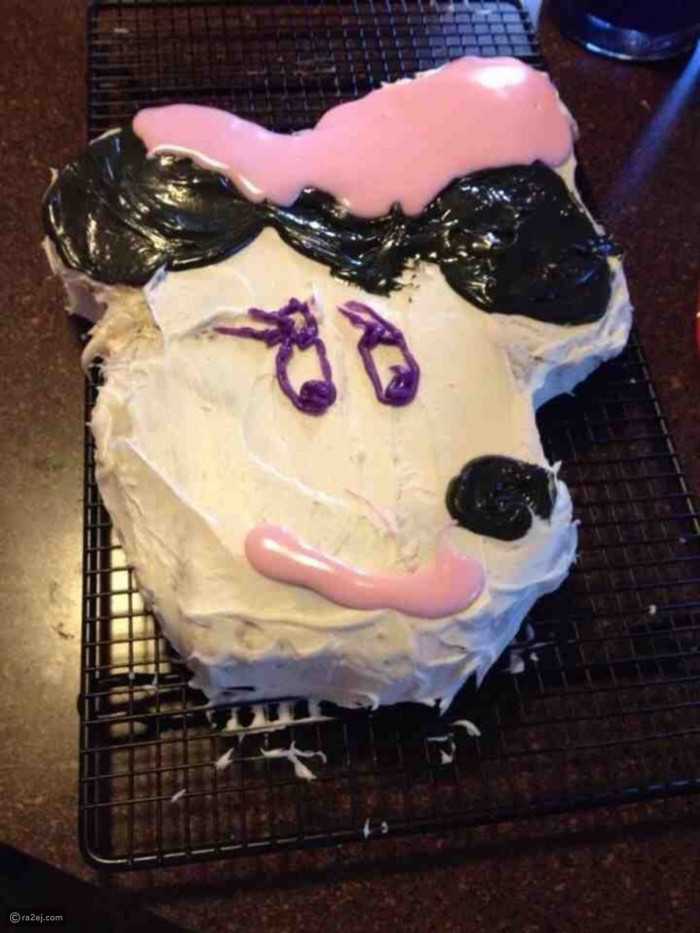 18. I Ordered A Minnie Mouse Cake And It's Clearly A Fail