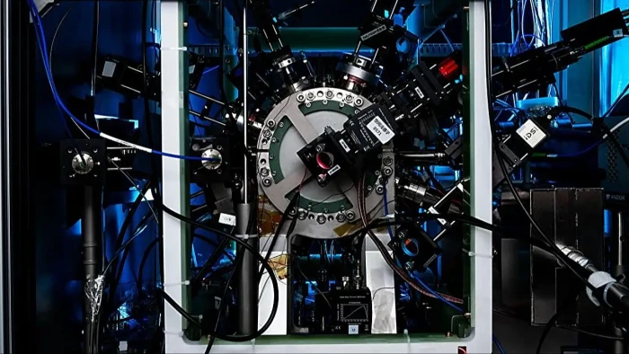 Strontium atomic clock laboratory apparatus, precision measurement for redefining the second.