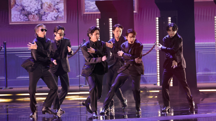 Fans preparing for BTS ticket chaos, early entry guidance and browser tips shown