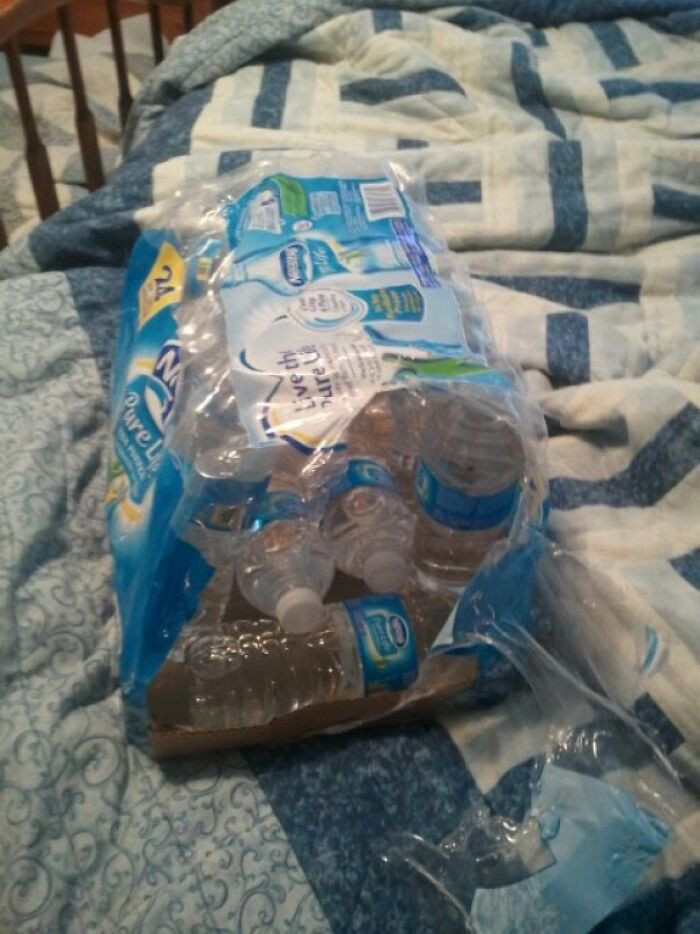 28. A view of the refreshing water in this room is spectacular.