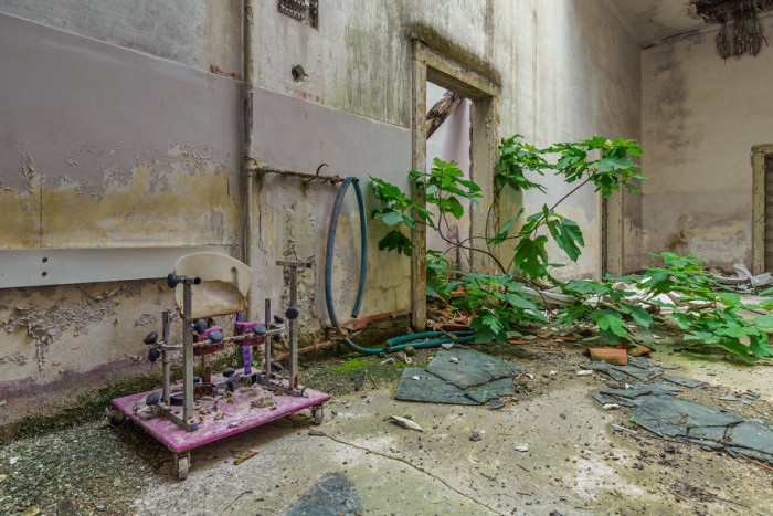 19. This outdoor area doesn't seem to have helped anyone in the facility.