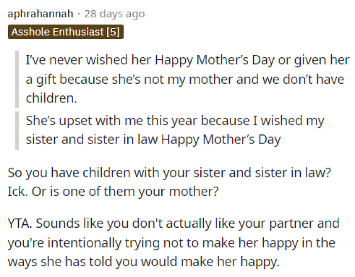 People quickly came to the comments to let him know that this isn't great and that he should've just told her 'Happy Mother's Day' because it's not that big of a deal.