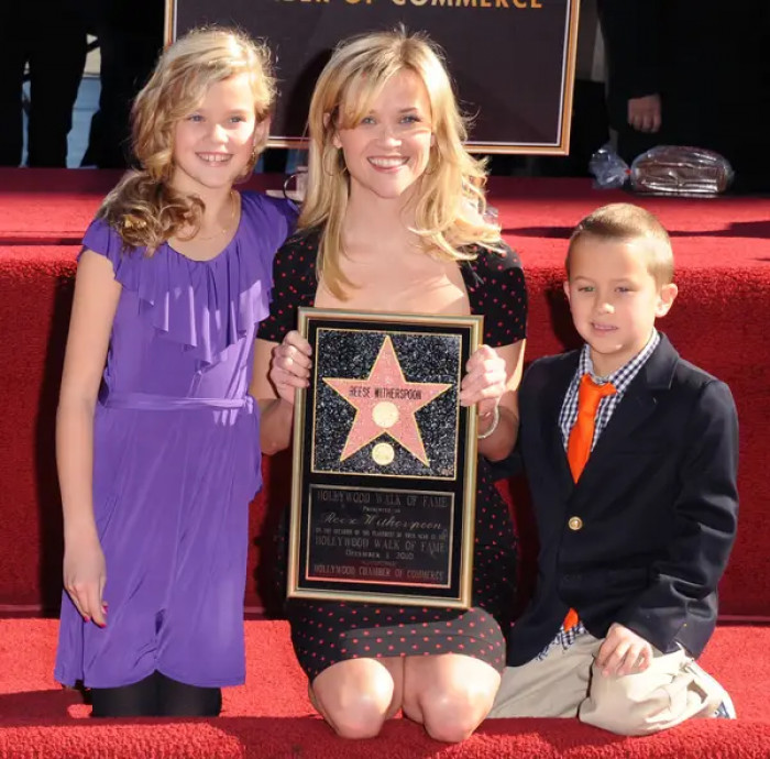 12. Ava and Deacon Phillippe, children of Ryan Phillippe and Reese Witherspoon, back then: