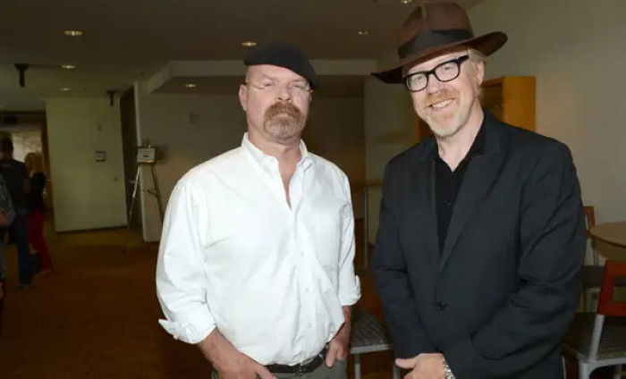 However, neither Savage nor Hyneman were asked to act as though they were closest buddies for the show. They were instructed to create drama by fighting on camera.