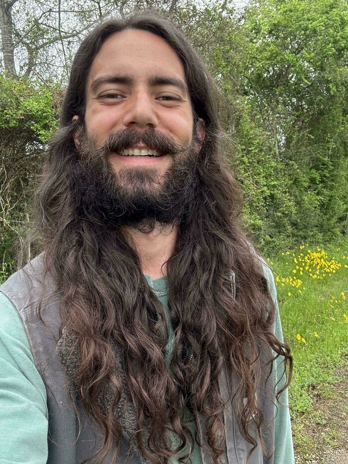 "The Wildflowers On My Walk 🌼"