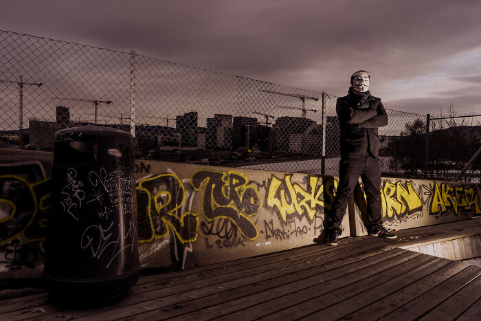 Rich people can stay anonymous